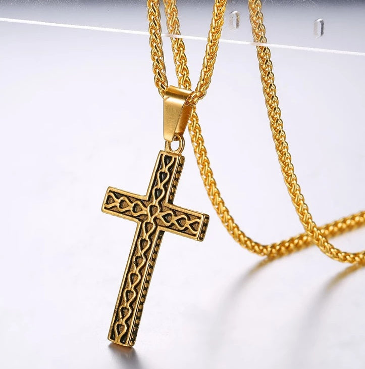 男士基督教十字架項鍊整體造型展示 | Men's Christian cross necklace full styling display