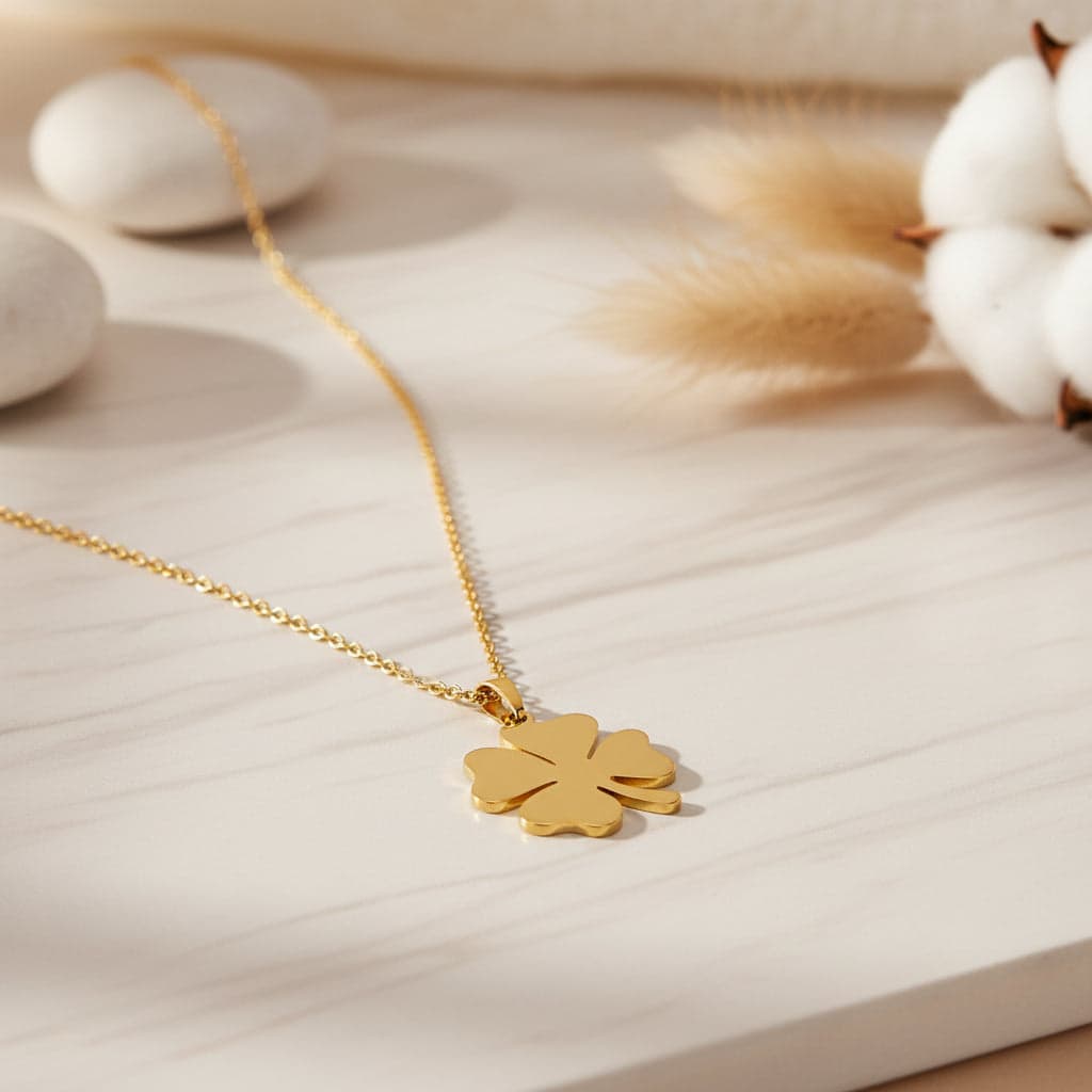 四葉草不鏽鋼項鍊 正面展示 | Four Leaf Clover Stainless Steel Necklace - Front View